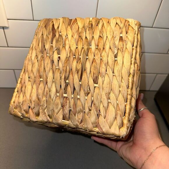 Wicker Basket Caddy - Picture 6 of 6